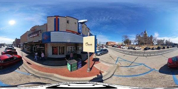 Denton Courthouse Square Dining & Shopping District