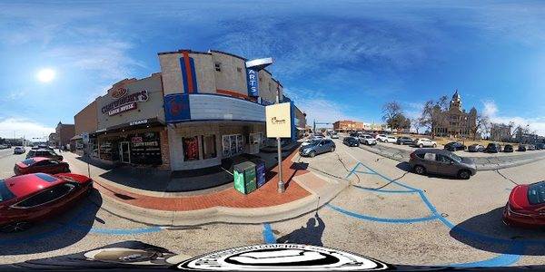 Denton Courthouse Square Dining & Shopping District